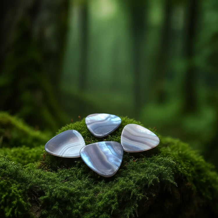 Médiators minéraux sur fond de nature - Collection