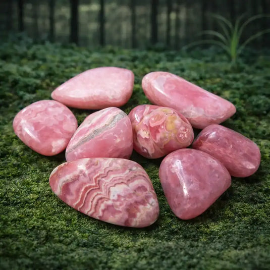 Rhodochrosite d'Argentine rose rouge-magenta vertus lithothérapie passion amoureuse confiance affective guérison cœur amour de soi joie de vivre chakra cœur