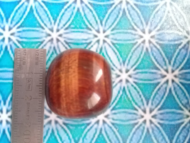 Load image into Gallery viewer, Pierre roulée Œil de taureau Grade A ++++ Pierre roulée Œil de taureau
