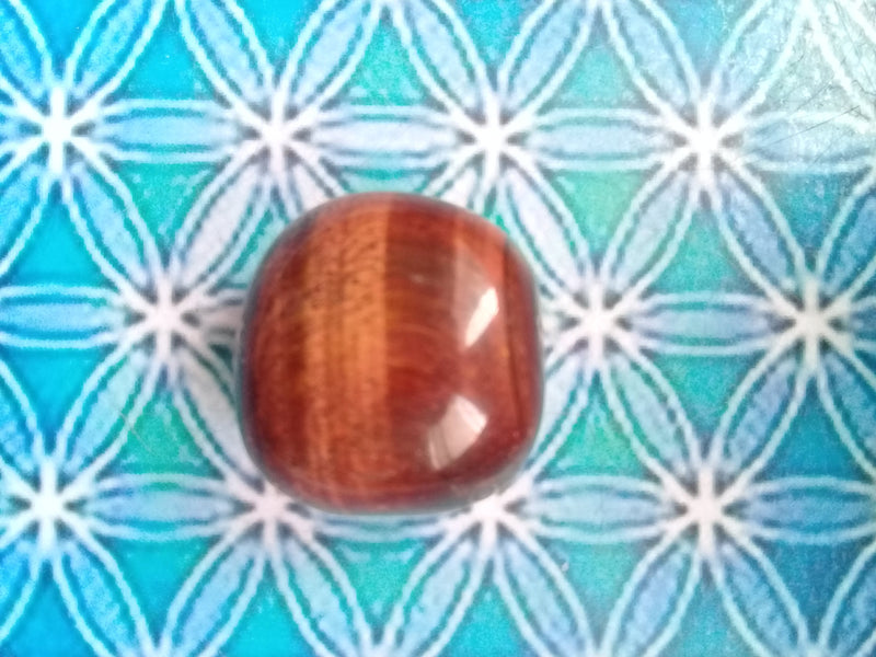 Load image into Gallery viewer, Pierre roulée Œil de taureau Grade A ++++ Pierre roulée Œil de taureau
