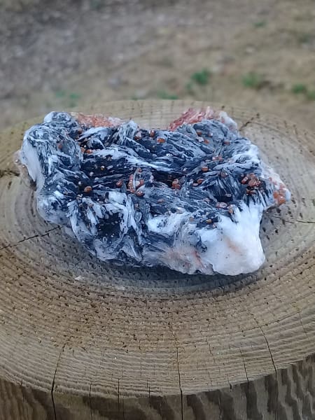 Vanadinite du Maroc sur Baryte pêche Grade A ++++