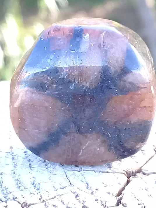 Chiastolite ou Andalousite pierre roulée Grade A ++++ Chiastolite / Andalousite pierre roulée