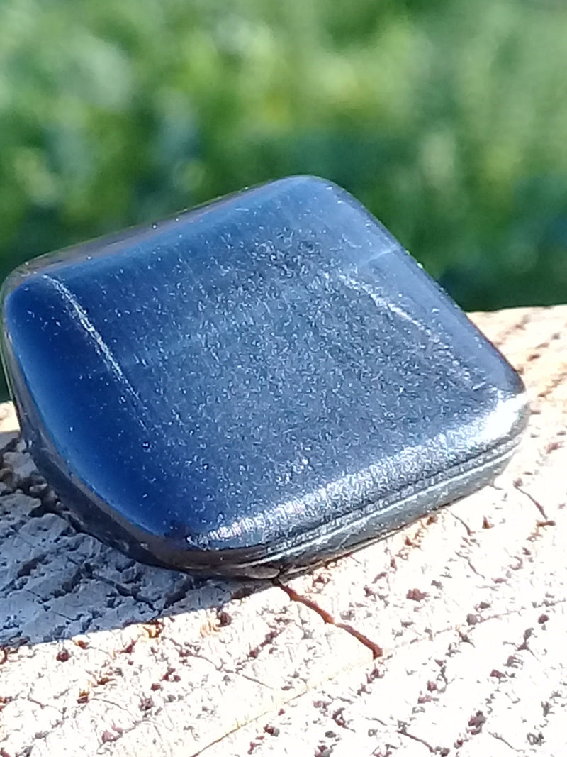 Load image into Gallery viewer, Œil de faucon pierre roulée Grade A ++++ Œil de faucon pierre roulée
