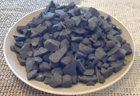 Shungite brute pour filtration en carafe 1l à 2l d’eau traitée