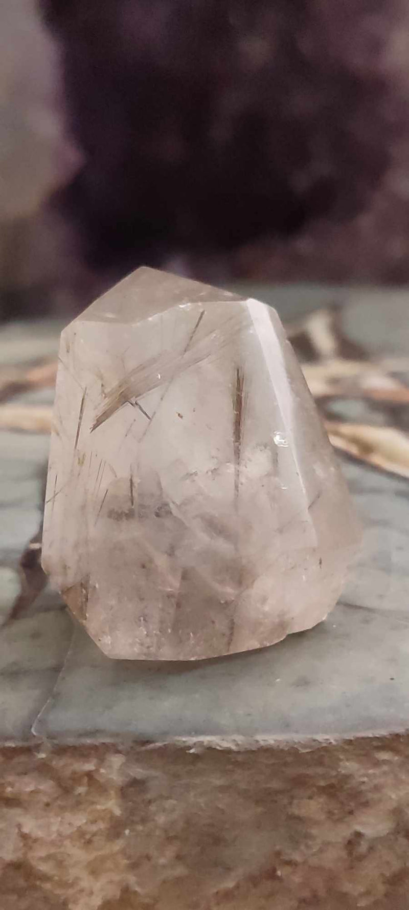 Chargez l&#39;image dans la visionneuse de la galerie, Quartz à inclusions de rutile du Brésil colonne Grade A++++ Quartz rutile Dans la besace du p&#39;tit Poucet (Boutique Officielle)
