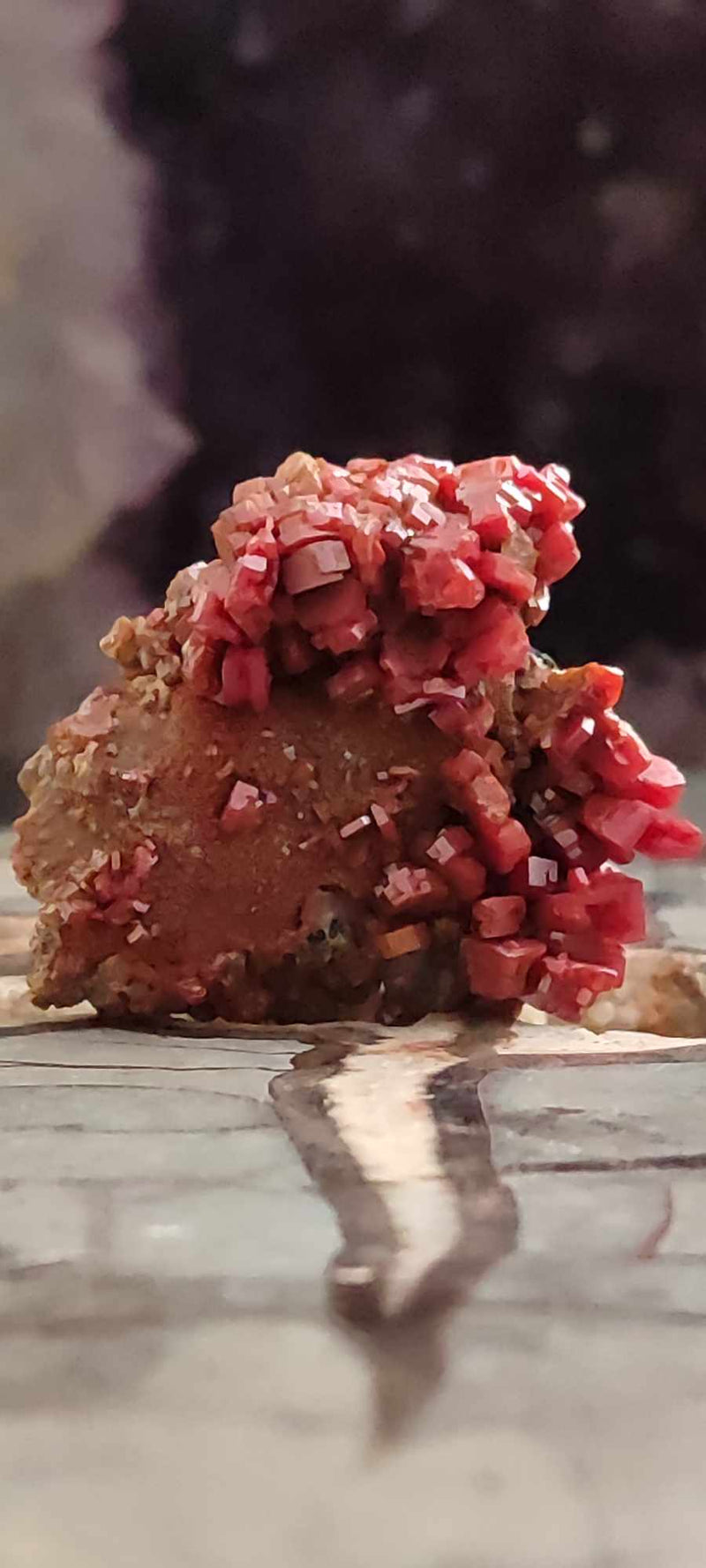 Chargez l&#39;image dans la visionneuse de la galerie, Vanadinite du Mexique pierre brute Grade A++++ Vanadinite du Mexique Dans la besace du p&#39;tit Poucet (Boutique Officielle)
