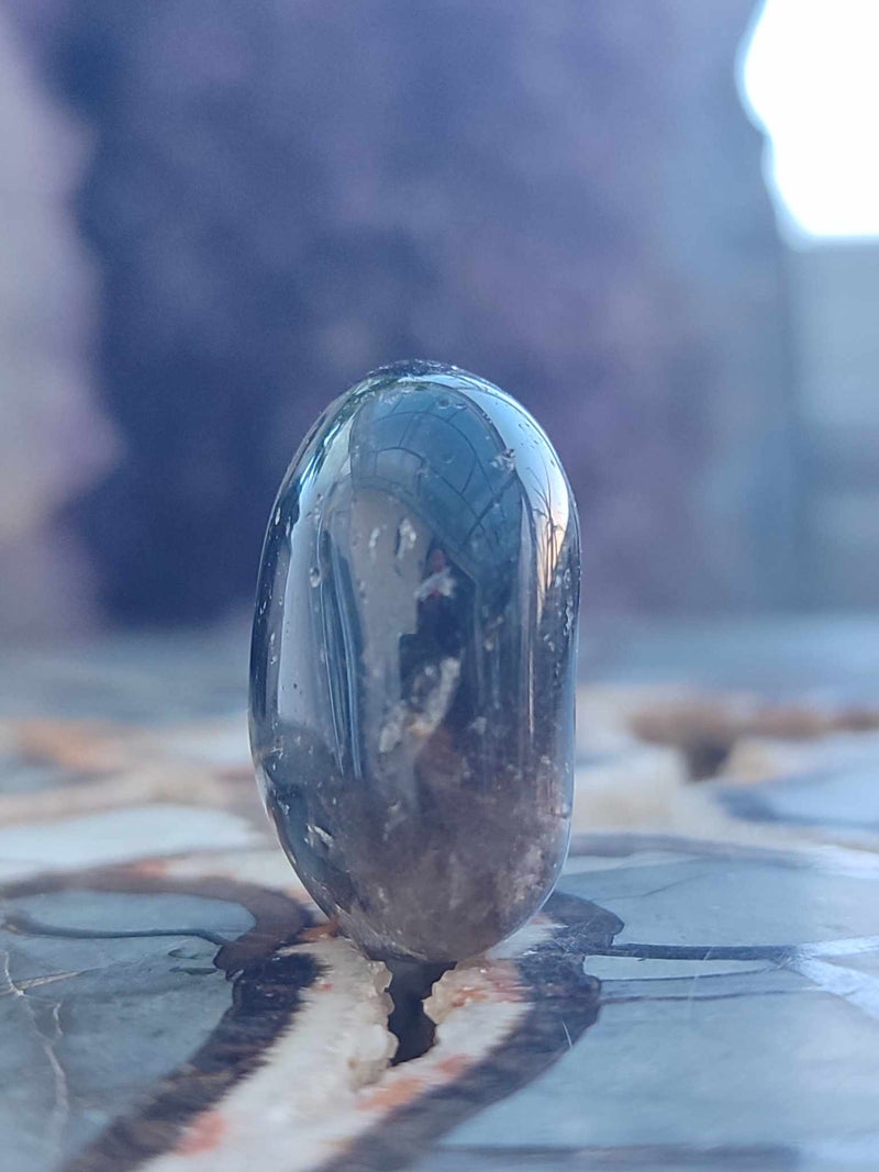 Cargue la imagen en el visor de la galería, Quartz fumé du Brésil pierre roulée Grade A++++ Quartz fumé du brésil pierre roulée Dans la besace du p&#39;tit Poucet (Boutique Officielle)
