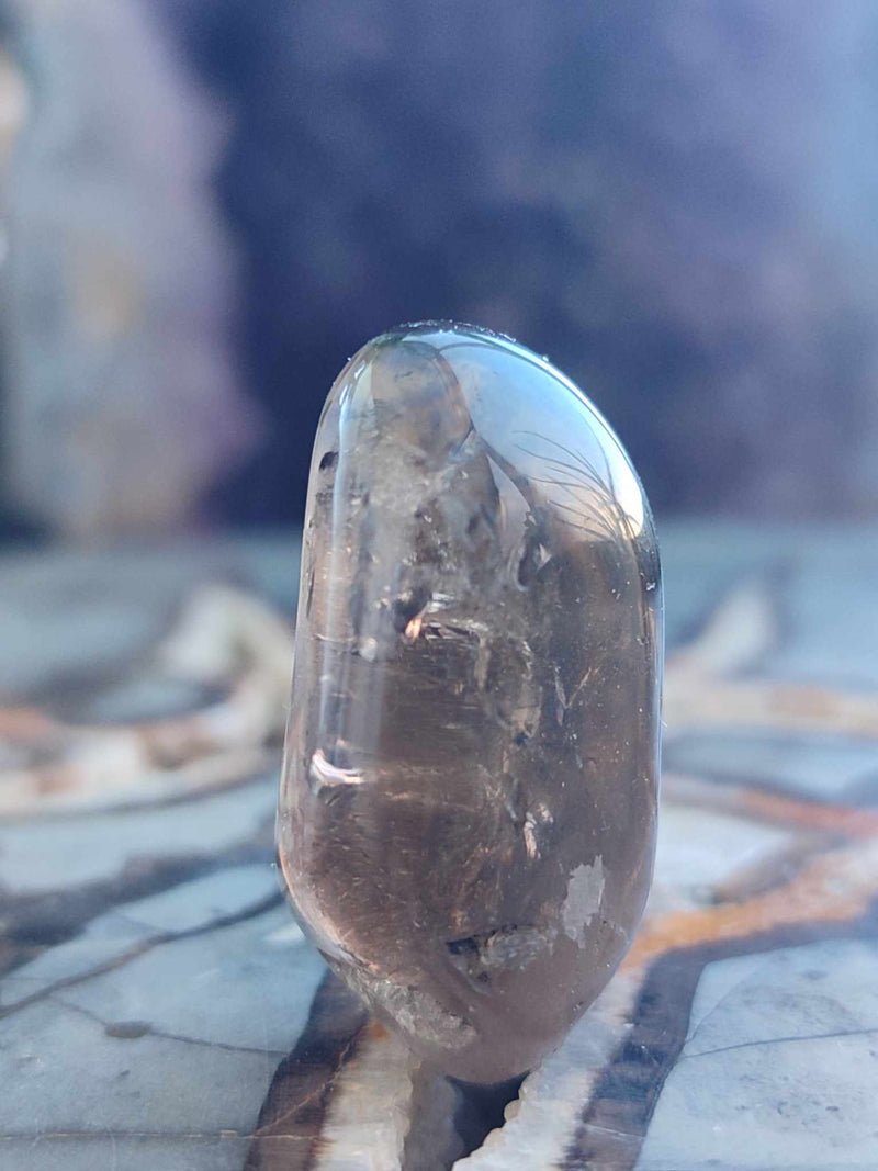 Laden Sie das Bild in Galerie -Viewer, Quartz fumé du Brésil pierre roulée Grade A++++ Quartz fumé du brésil pierre roulée Dans la besace du p&#39;tit Poucet (Boutique Officielle)
