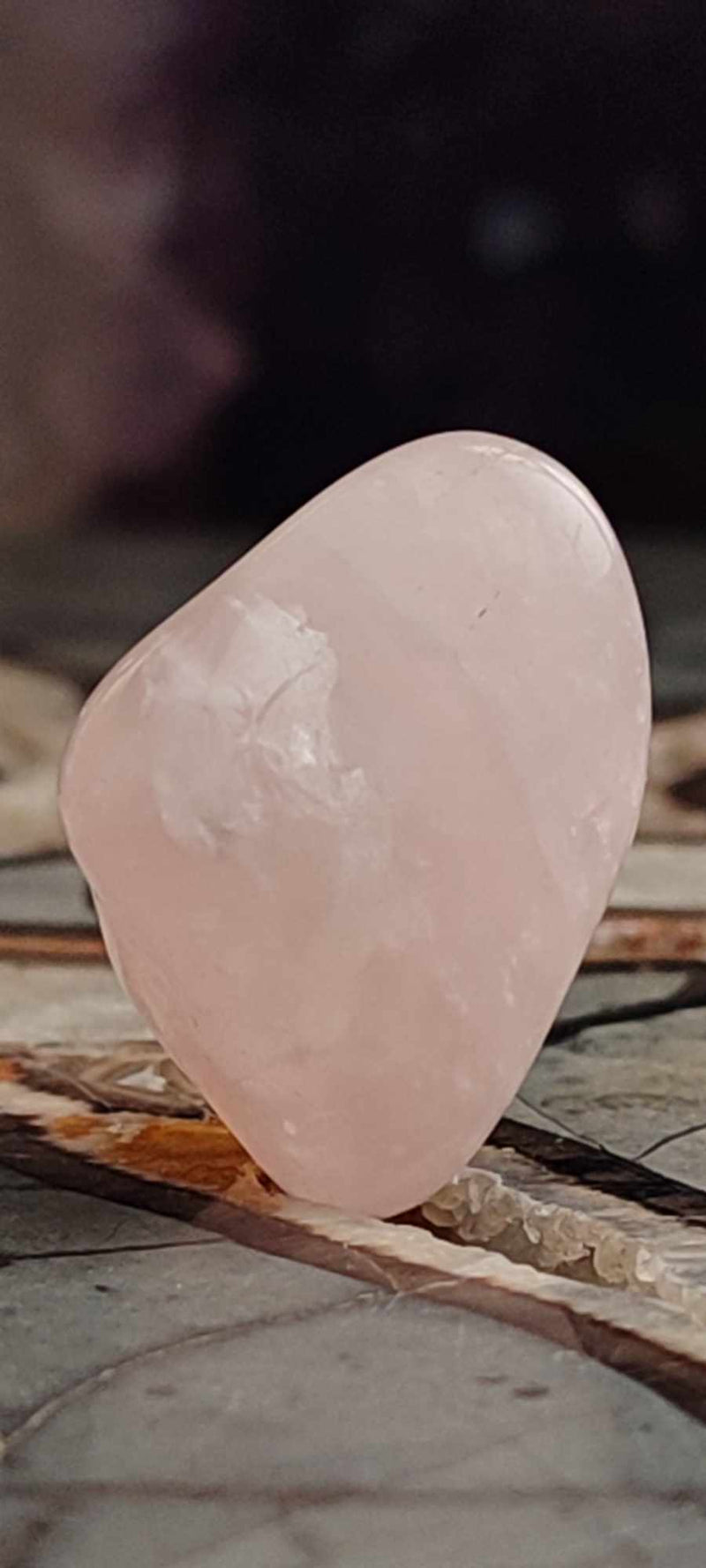 Cargue la imagen en el visor de la galería, Quartz rose du Brésil, pierre roulée Grade A++++ quartz rose pierre roulée Dans la besace du p&#39;tit Poucet (Boutique Officielle)
