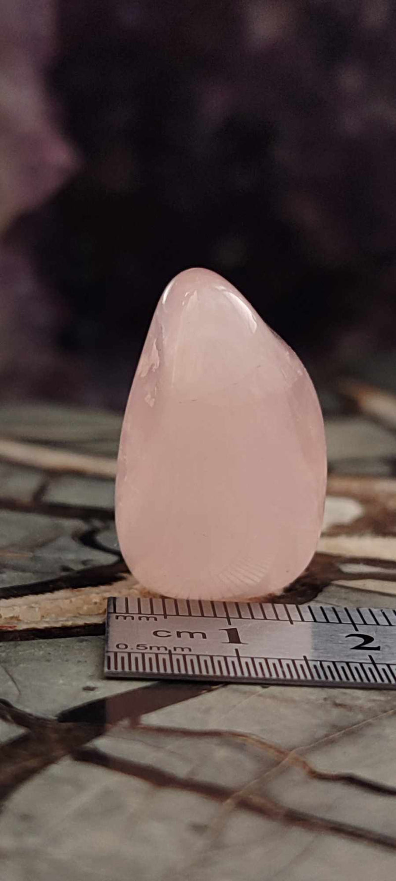 Laden Sie das Bild in Galerie -Viewer, Quartz rose du Brésil, pierre roulée Grade A++++ quartz rose pierre roulée Dans la besace du p&#39;tit Poucet (Boutique Officielle)
