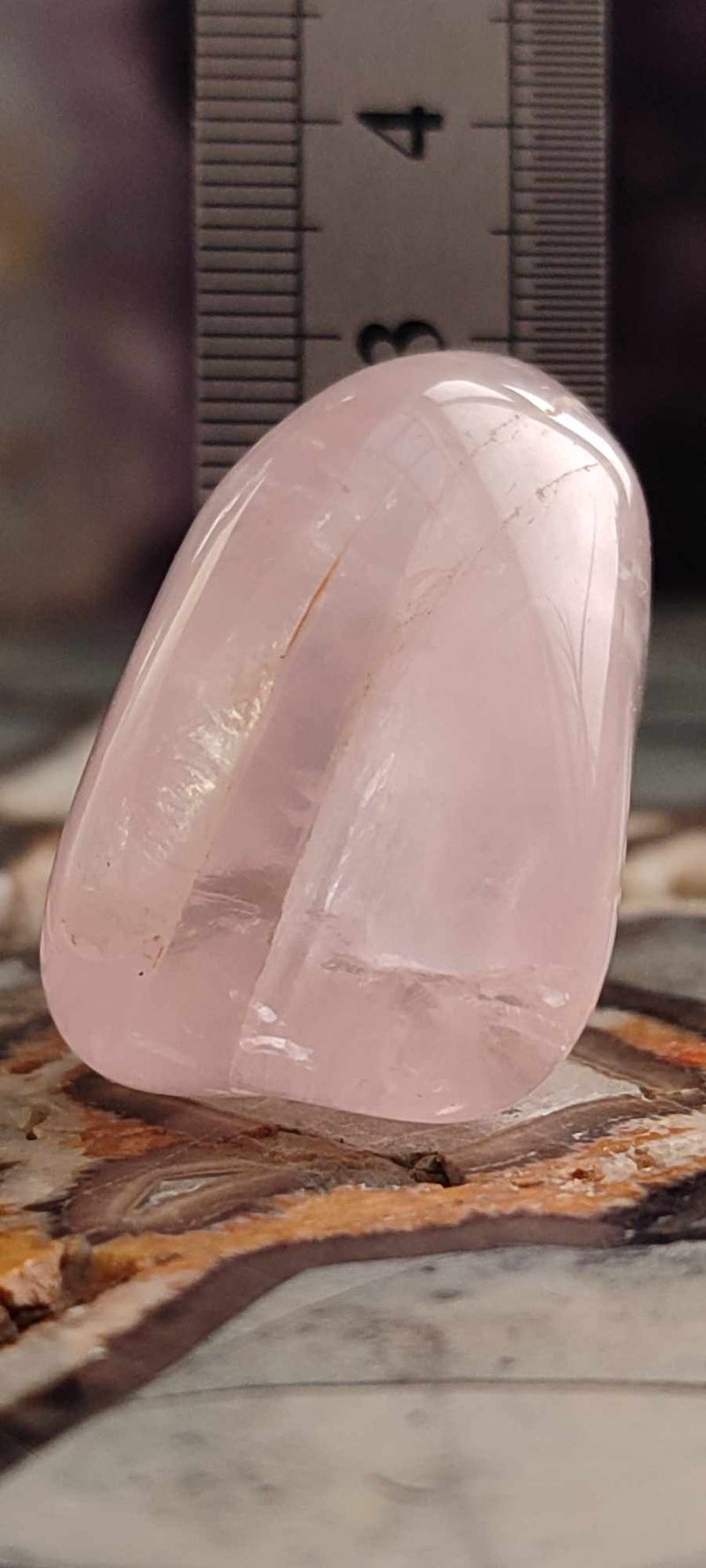 Laden Sie das Bild in Galerie -Viewer, Quartz rose du Brésil, pierre roulée Grade A++++ Pendule Quartz rose Dans la besace du p&#39;tit Poucet (Boutique Officielle)
