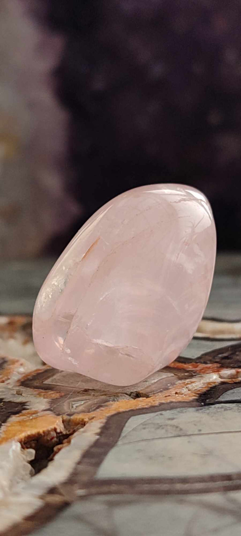 Laden Sie das Bild in Galerie -Viewer, Quartz rose du Brésil, pierre roulée Grade A++++ Pendule Quartz rose Dans la besace du p&#39;tit Poucet (Boutique Officielle)
