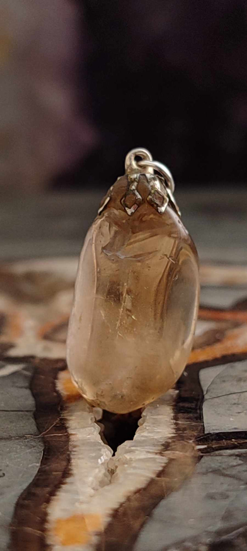 Chargez l&#39;image dans la visionneuse de la galerie, Citrine naturelle et véritable du Brésil pendentif Grade A++++ Citrine naturelle pendentif Dans la besace du p&#39;tit Poucet (Boutique Officielle)
