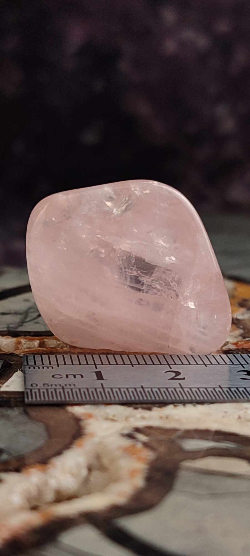 Laden Sie das Bild in Galerie -Viewer, Quartz rose du Brésil, pierre roulée Grade A++++ quartz rose pierre roulée Dans la besace du p&#39;tit Poucet (Boutique Officielle)
