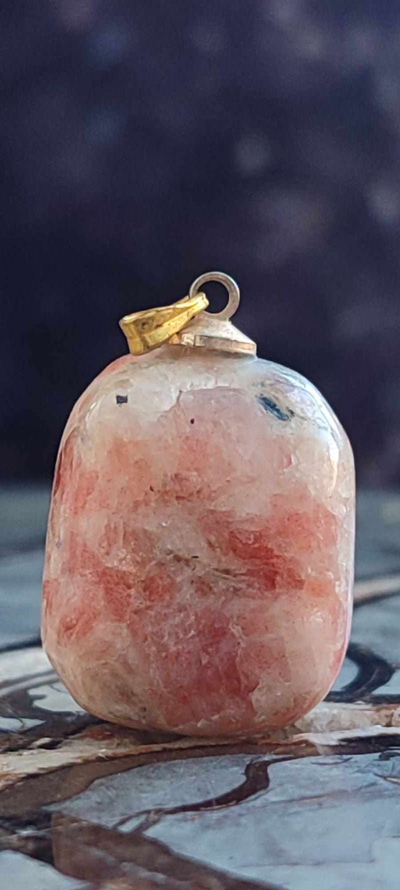 Laden Sie das Bild in Galerie -Viewer, Pierre du soleil Héliolite du Brésil pendentif Grade A++++ (Fourni avec cordon) Pierre du soleil héliolite pendentif Dans la besace du p&#39;tit Poucet (Boutique Officielle)
