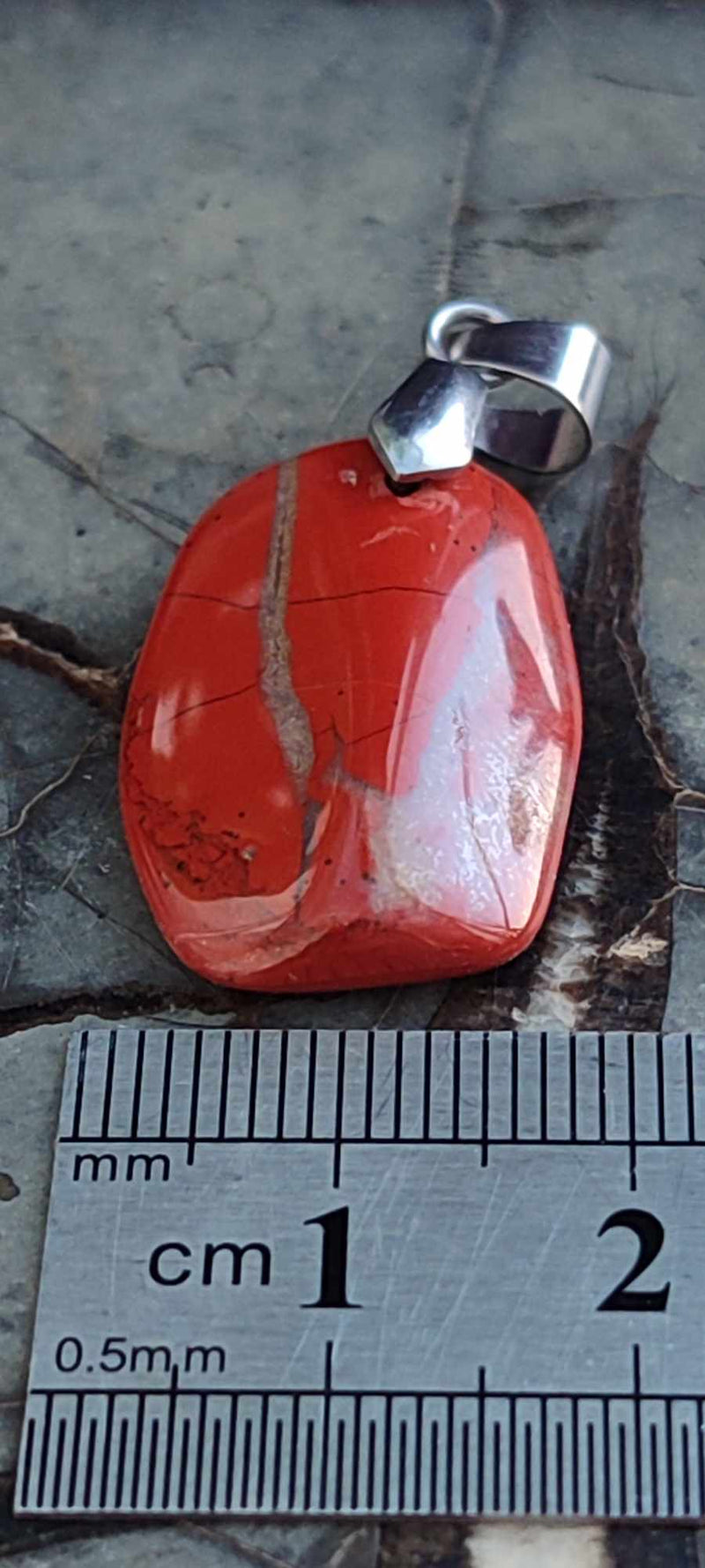 Cargue la imagen en el visor de la galería, Jaspe rouge du Grésil pendentif Grade A++++ (fourni avec cordon) jaspe rouge pendentif Dans la besace du p&#39;tit Poucet (Boutique Officielle)
