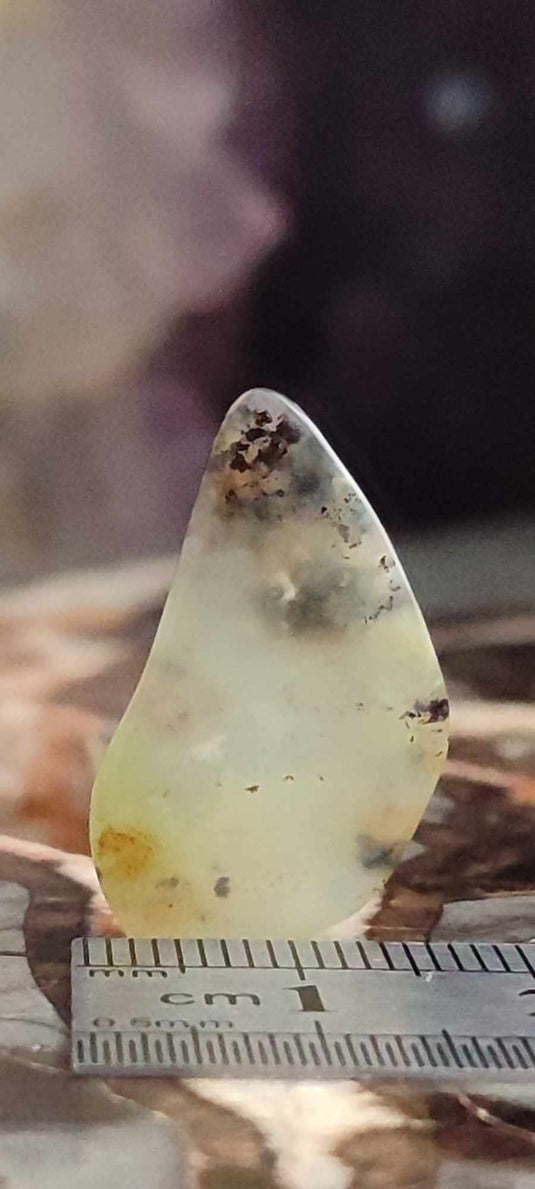 Chrysoprase du Kazakhstan pierre roulée Grade A++++