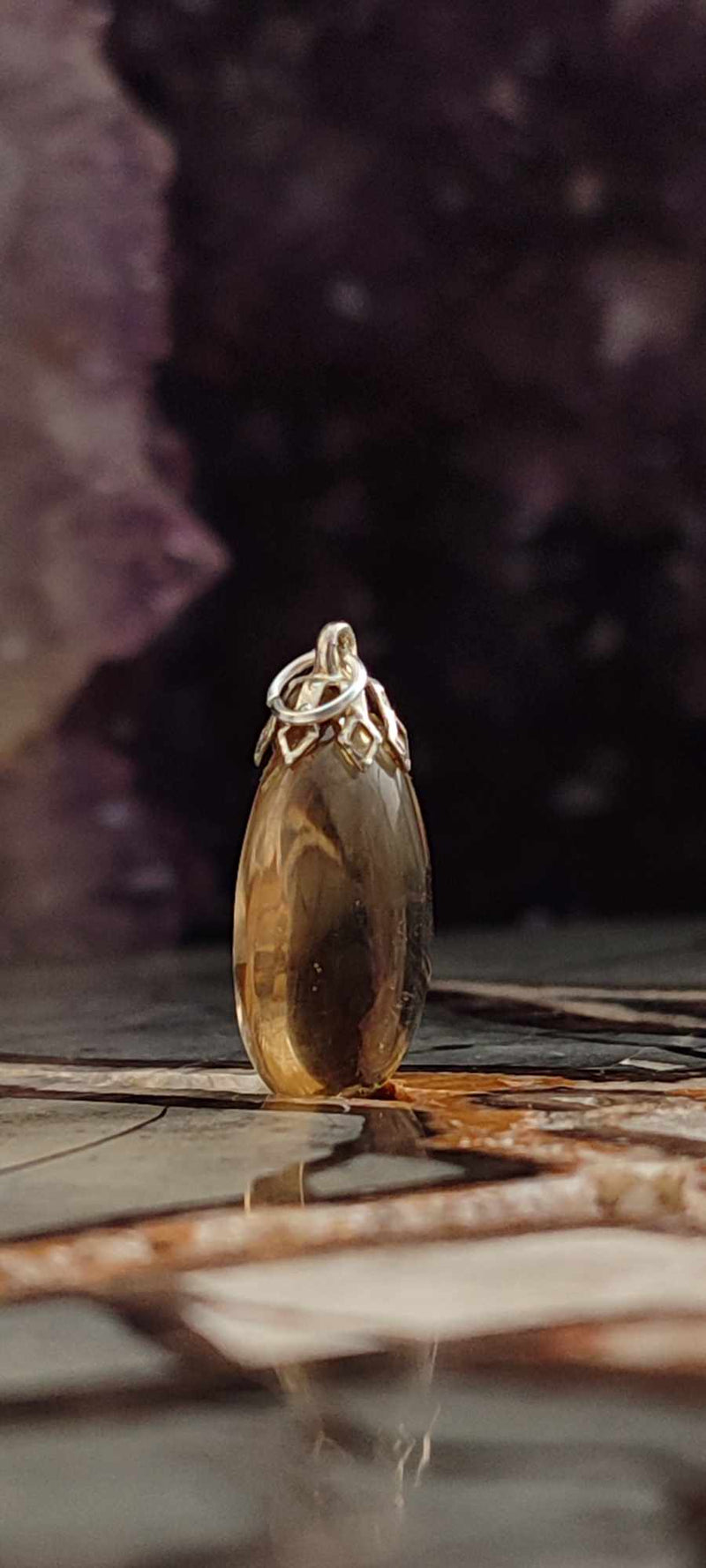 Load image into Gallery viewer, Citrine naturelle et véritable du Brésil pendentif Grade A++++ (fourni avec cordon) Citrine naturelle pendentif Dans la besace du p&#39;tit Poucet (Boutique Officielle)
