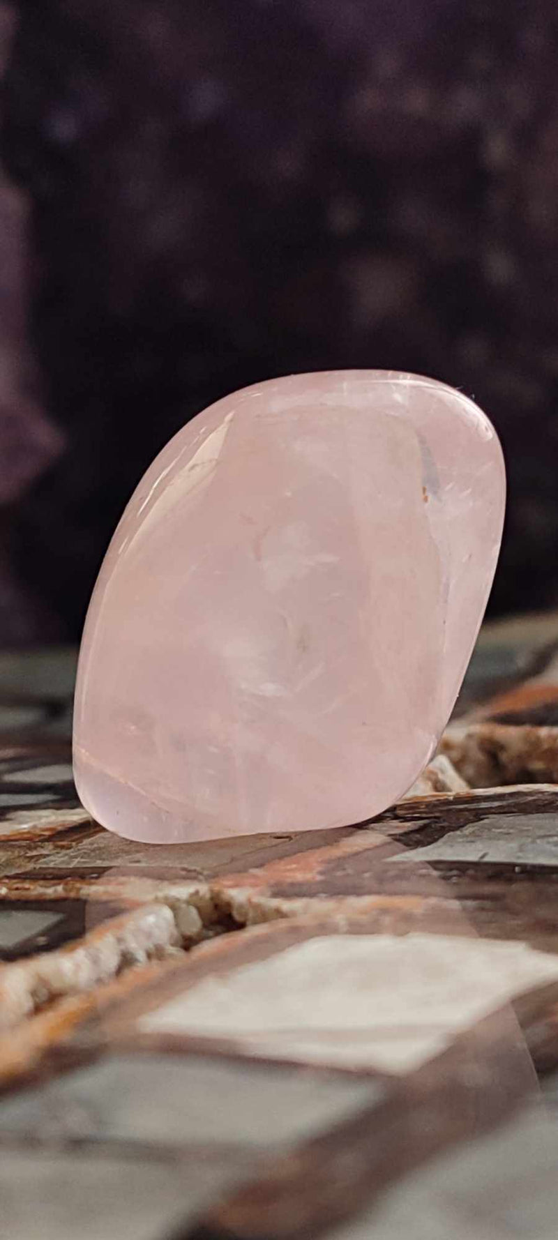 Laden Sie das Bild in Galerie -Viewer, Quartz rose du Brésil, pierre roulée Grade A++++ Pendule Quartz rose Dans la besace du p&#39;tit Poucet (Boutique Officielle)
