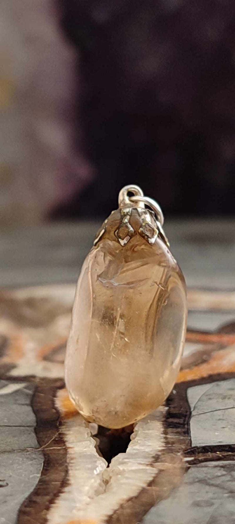 Chargez l&#39;image dans la visionneuse de la galerie, Citrine naturelle et véritable du Brésil pendentif Grade A++++ Citrine naturelle pendentif Dans la besace du p&#39;tit Poucet (Boutique Officielle)
