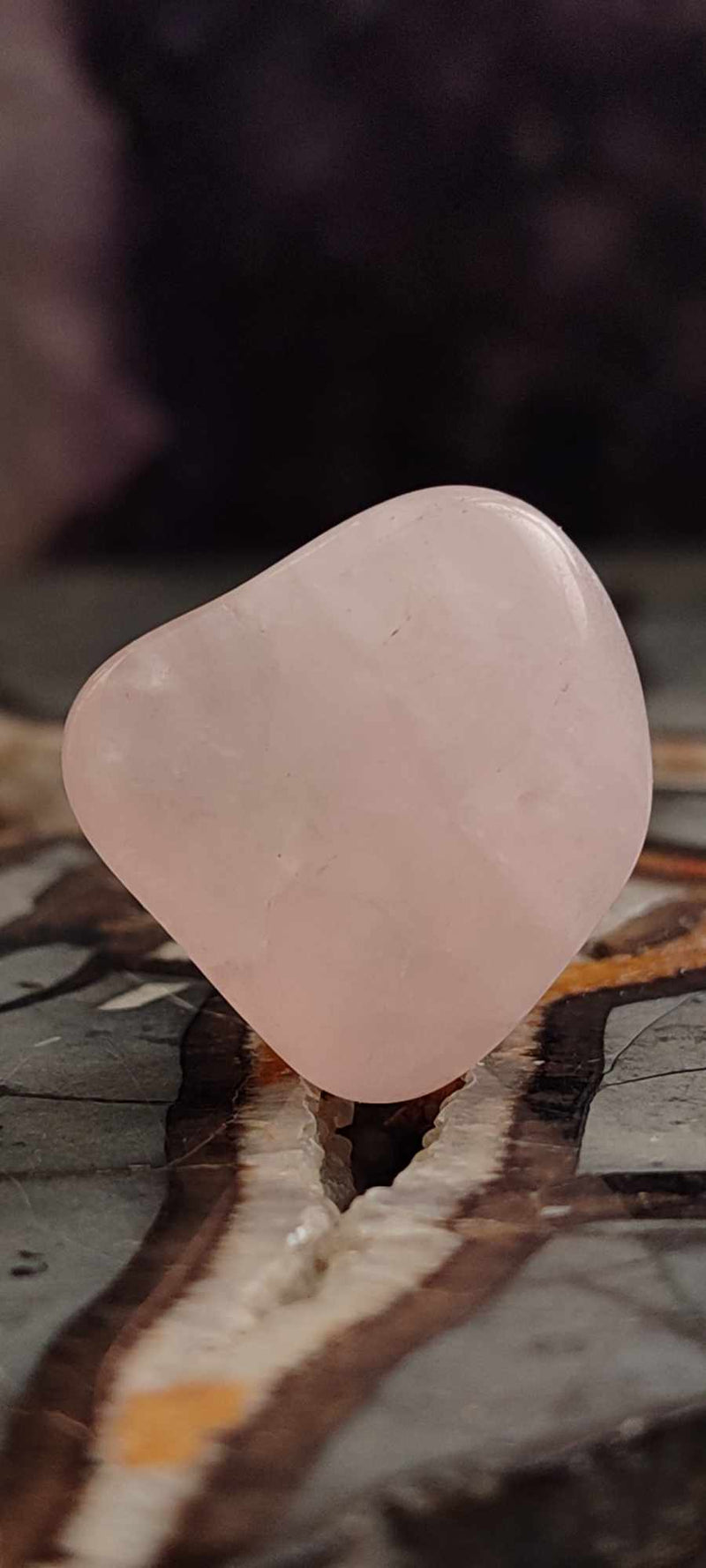 Cargue la imagen en el visor de la galería, Quartz rose du Brésil, pierre roulée Grade A++++ quartz rose pierre roulée Dans la besace du p&#39;tit Poucet (Boutique Officielle)
