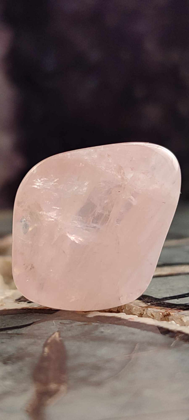 Laden Sie das Bild in Galerie -Viewer, Quartz rose du Brésil, pierre roulée Grade A++++ quartz rose pierre roulée Dans la besace du p&#39;tit Poucet (Boutique Officielle)
