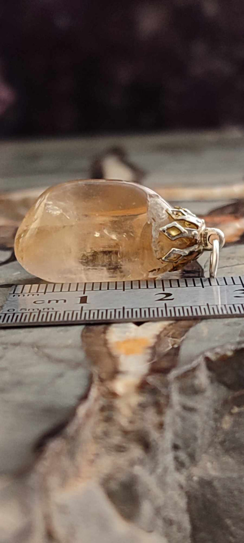 Chargez l&#39;image dans la visionneuse de la galerie, Citrine naturelle et véritable du Brésil pendentif Grade A++++ Citrine naturelle pendentif Dans la besace du p&#39;tit Poucet (Boutique Officielle)
