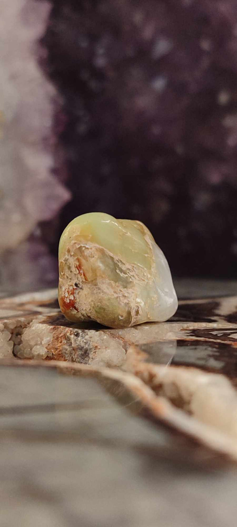 Carica immagine in Galleria Viewer, Chrysoprase du Kazakhstan pierre roulée Grade A++++
