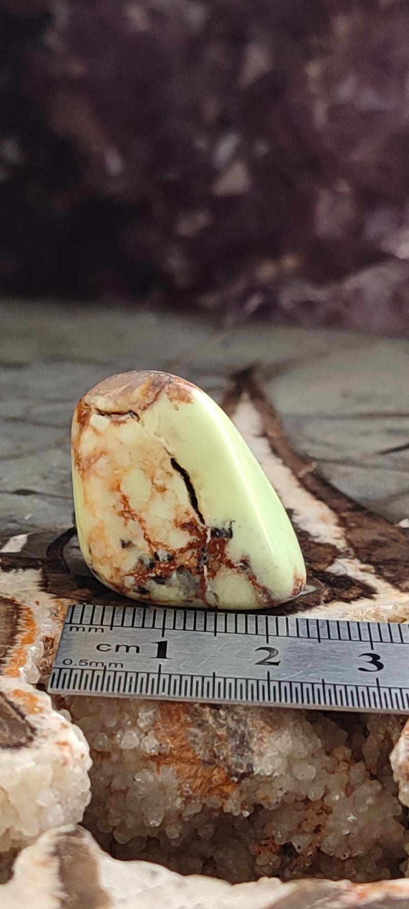 Carica immagine in Galleria Viewer, Chrysoprase citron d&#39;Australie pierre roulée Grade A++++ Chrysoprase citron pierre roulée Dans la besace du p&#39;tit Poucet (Boutique Officielle)
