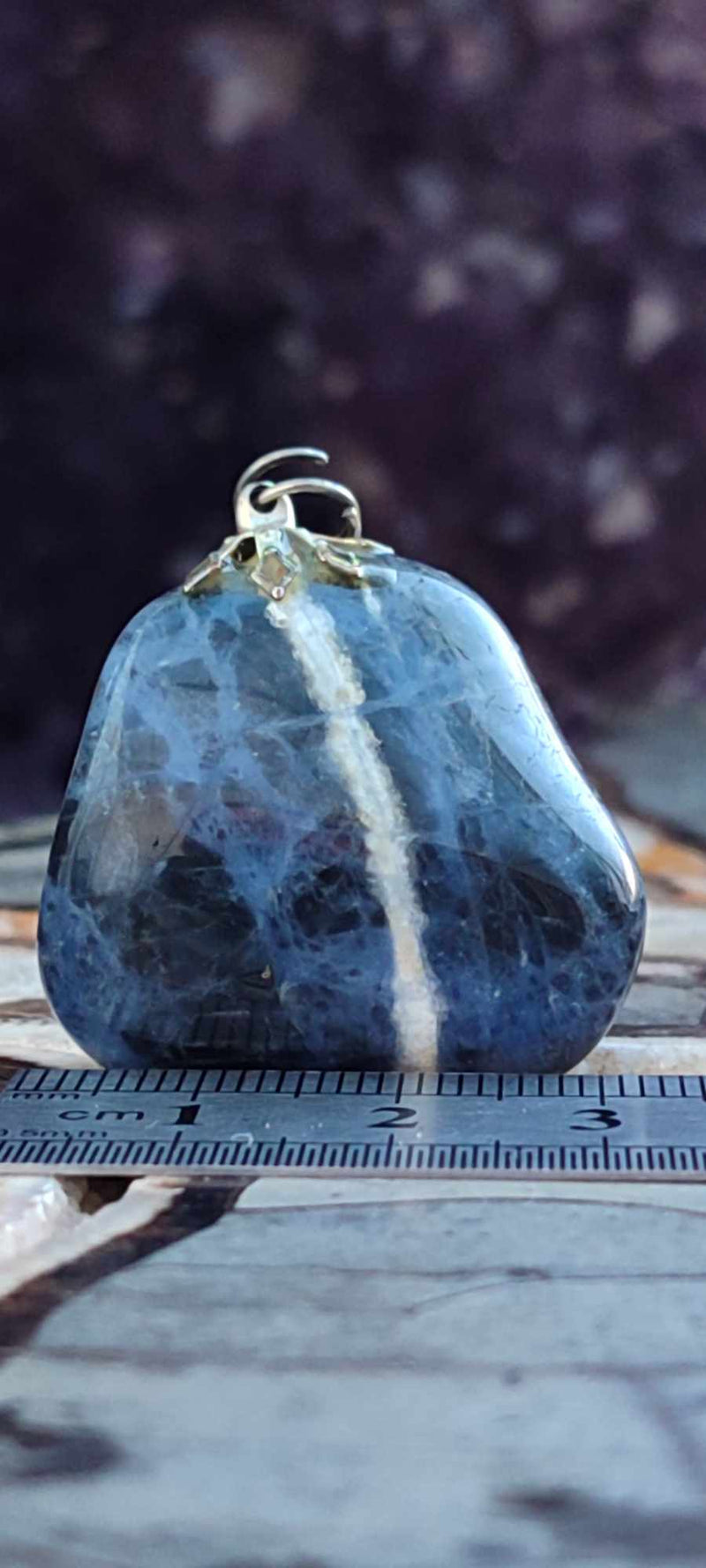 Загрузить изображение в просмотрщик галереи, Sodalite du Brésil pendentifs Grade ++++ (fourni avec cordon) Sodalite pendentif Dans la besace du p&#39;tit Poucet (Boutique Officielle)
