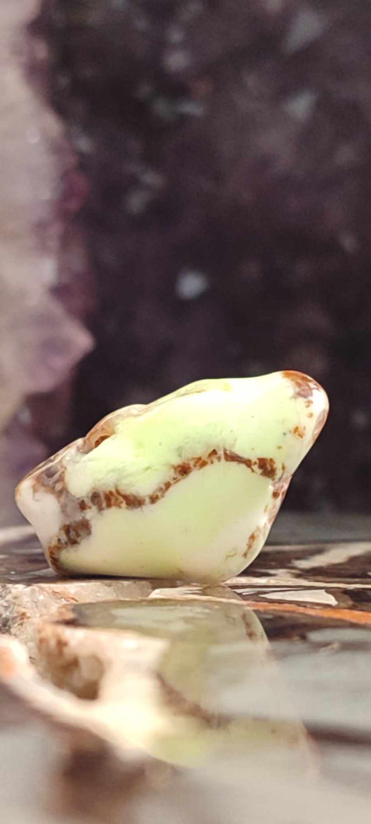 Chrysoprase du Kazakhstan pierre roulée Grade A++++