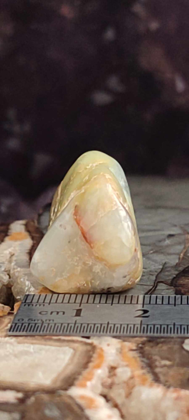 Carica immagine in Galleria Viewer, Chrysoprase du Kazakhstan pierre roulée Grade A++++
