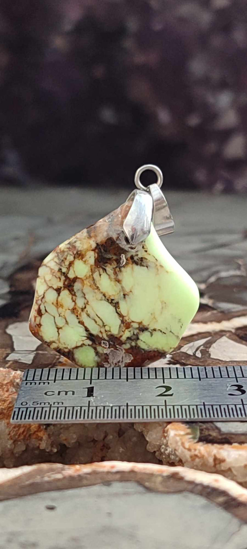 Загрузить изображение в просмотрщик галереи, Chrysoprase citron d&#39;Australie pendentif Grade A++++ (fourni avec cordon) Chrysoprase citron pendentif Dans la besace du p&#39;tit Poucet (Boutique Officielle)
