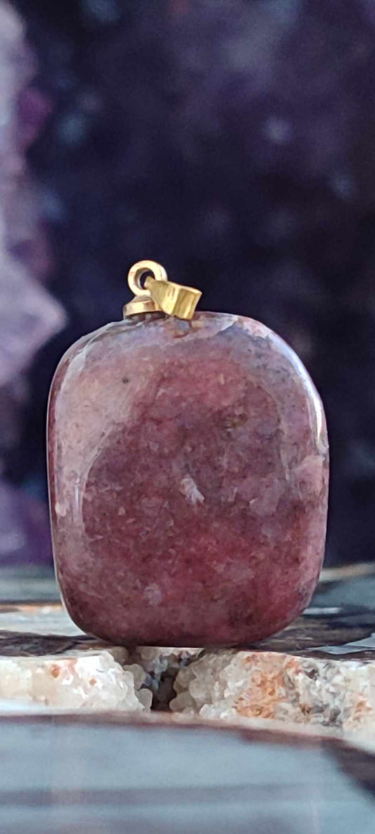 Rhodonite du Pérou pendentif Grade A++++ (fourni avec cordon) Rhodonite pendentif Dans la besace du p'tit Poucet (Boutique Officielle)