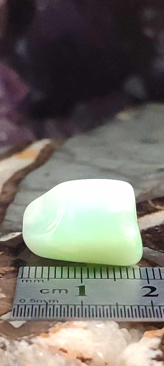 Chrysoprase du Kazakhstan pierre roulée Grade A++++