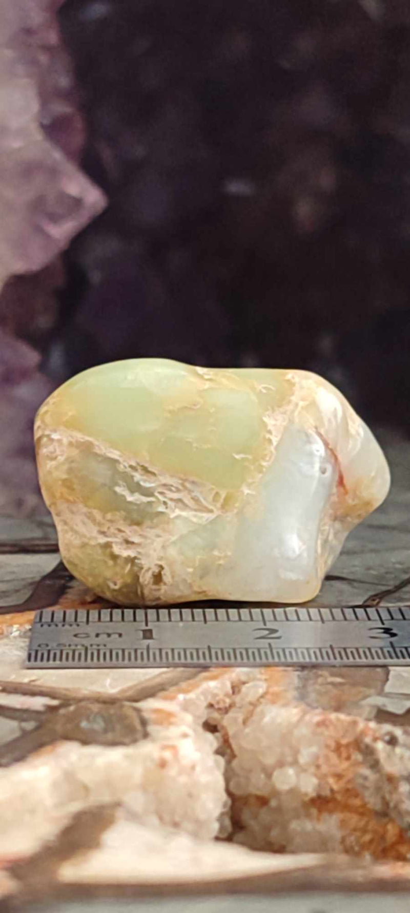 Carica immagine in Galleria Viewer, Chrysoprase du Kazakhstan pierre roulée Grade A++++
