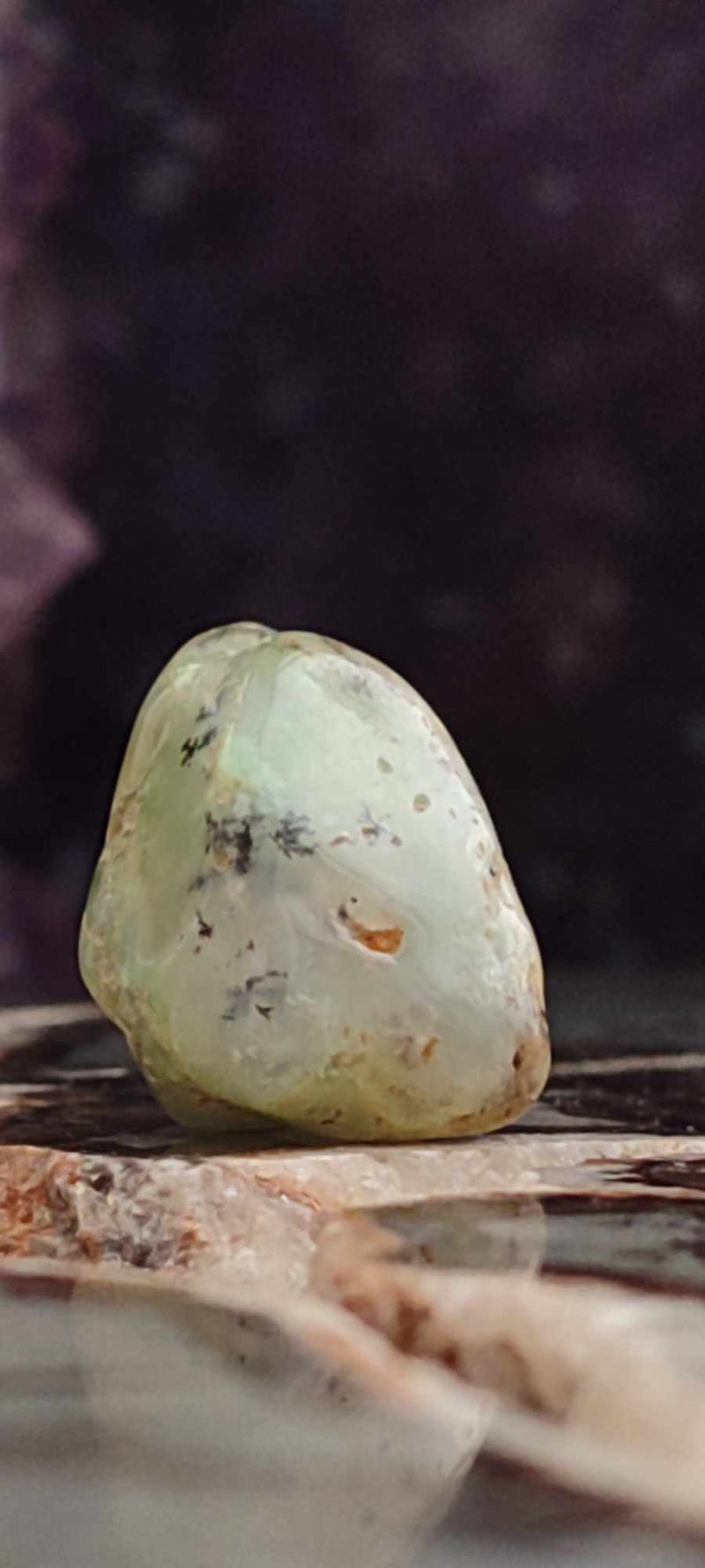 Загрузить изображение в просмотрщик галереи, Chrysoprase du Kazakhstan pierre roulée Grade A++++
