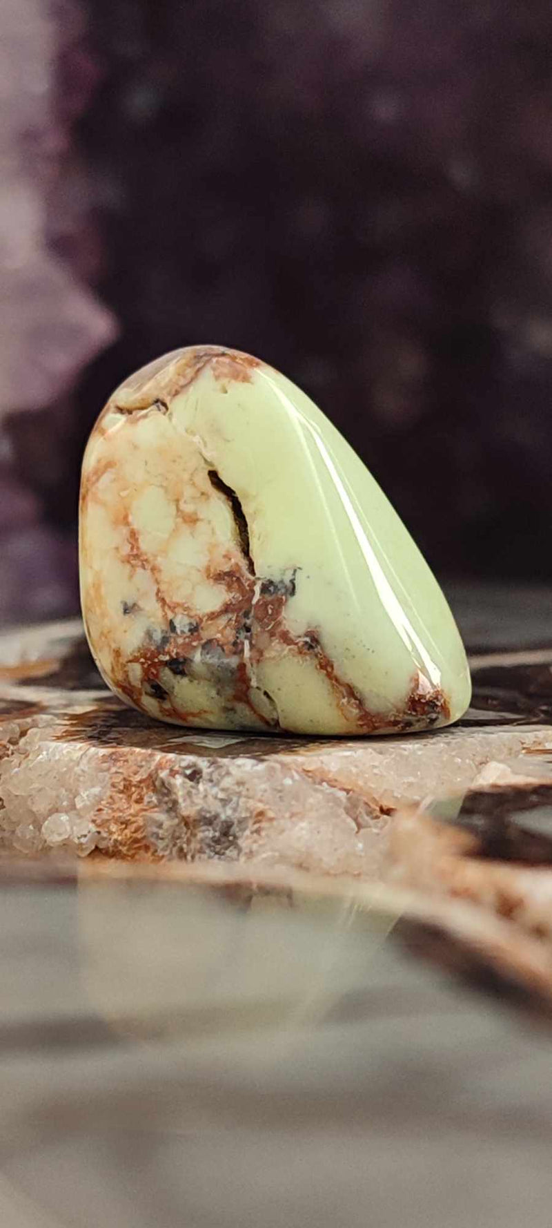 Carica immagine in Galleria Viewer, Chrysoprase citron d&#39;Australie pierre roulée Grade A++++ Chrysoprase citron pierre roulée Dans la besace du p&#39;tit Poucet (Boutique Officielle)
