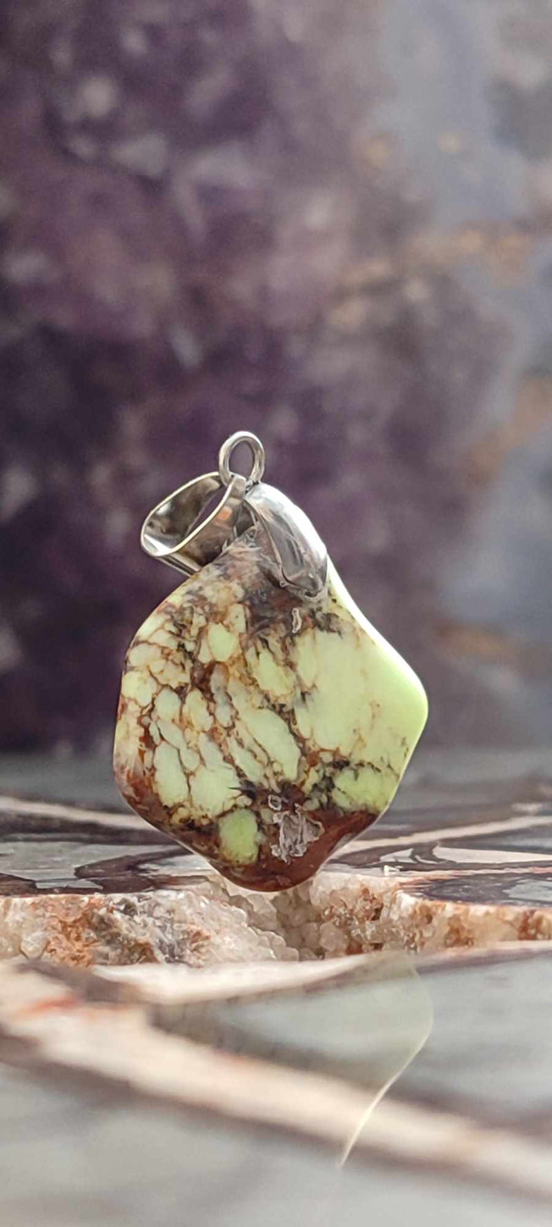 Загрузить изображение в просмотрщик галереи, Chrysoprase citron d&#39;Australie pendentif Grade A++++ (fourni avec cordon) Chrysoprase citron pendentif Dans la besace du p&#39;tit Poucet (Boutique Officielle)
