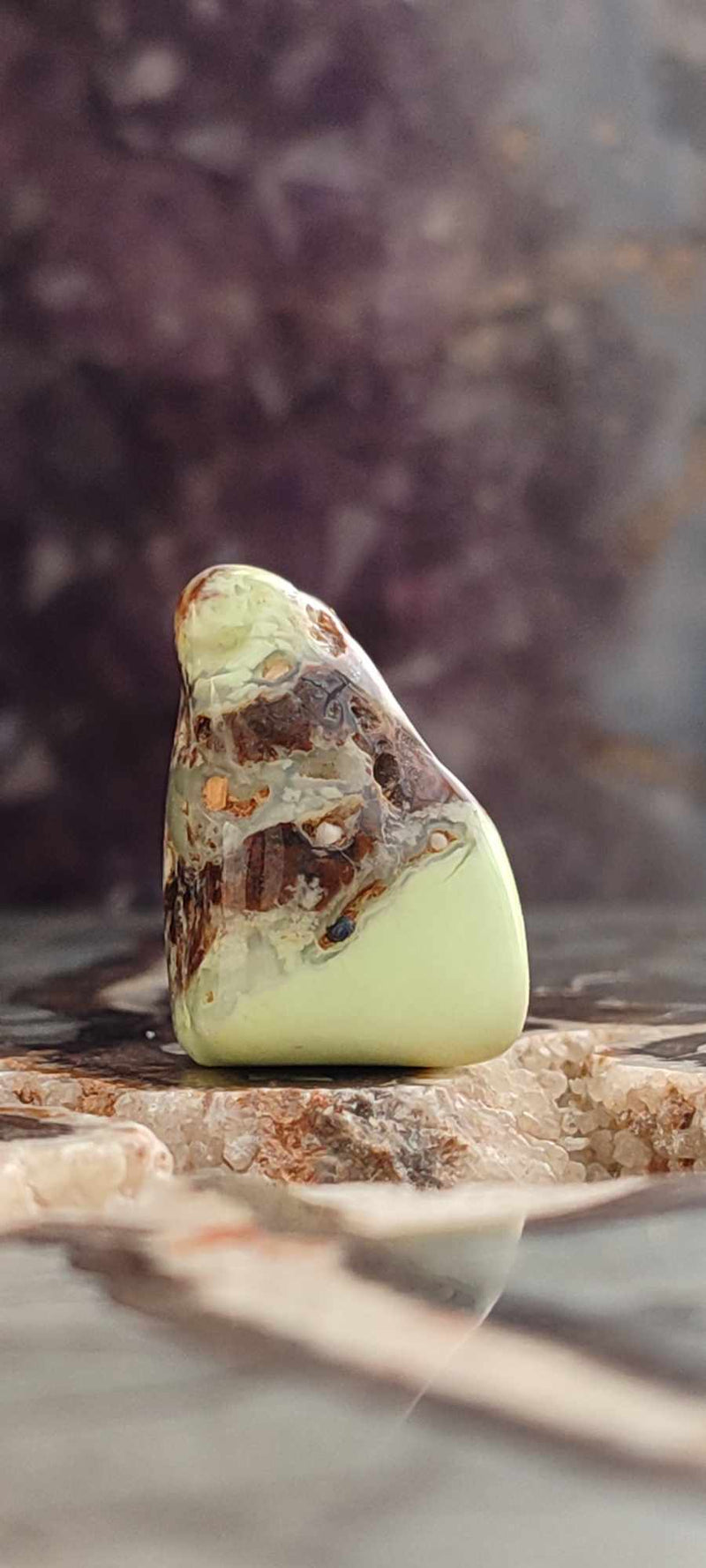 Загрузить изображение в просмотрщик галереи, Chrysoprase citron d&#39;Australie pierre roulée Grade A++++ Chrysoprase citron pierre roulée Dans la besace du p&#39;tit Poucet (Boutique Officielle)
