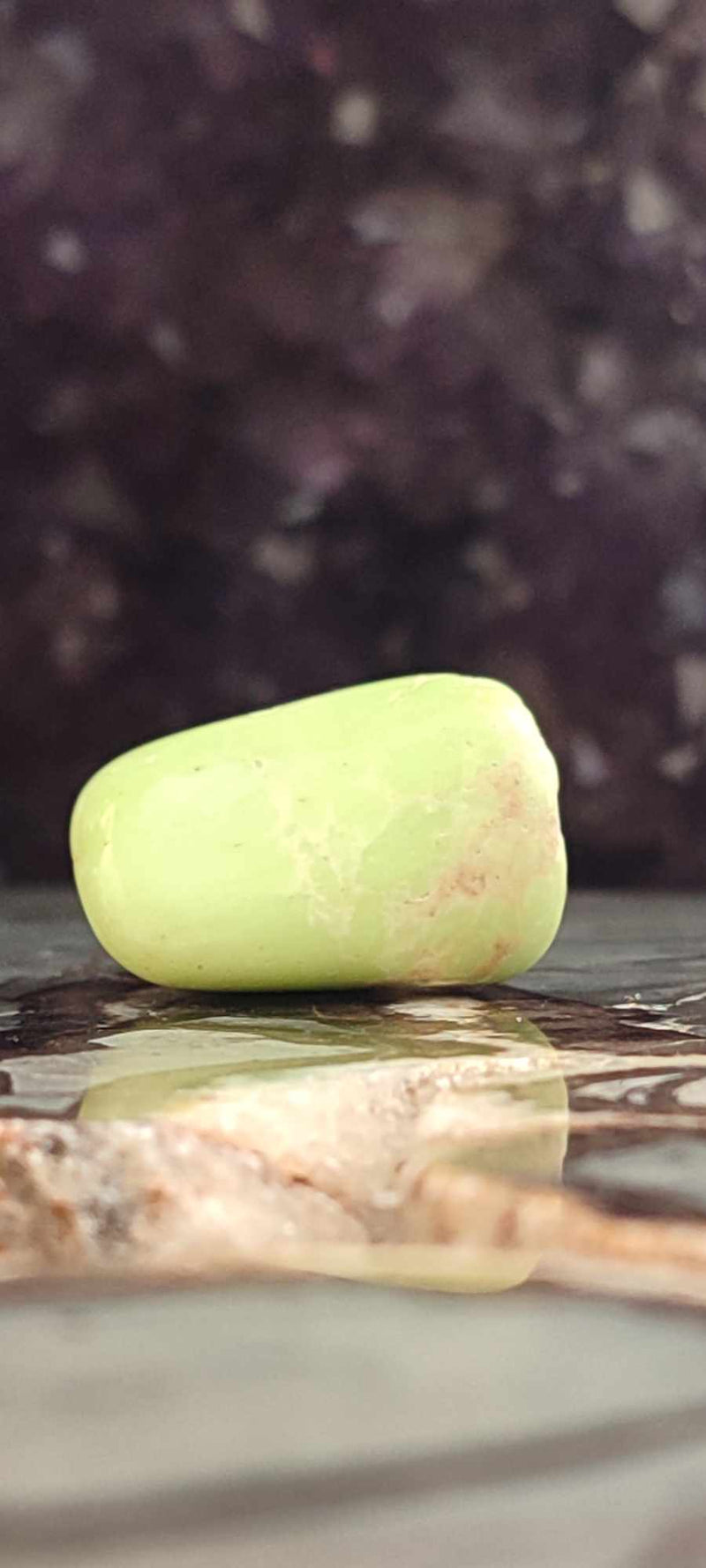 Laden Sie das Bild in Galerie -Viewer, Chrysoprase citron d&#39;Australie pierre roulée Grade A++++ Chrysoprase citron pierre roulée Dans la besace du p&#39;tit Poucet (Boutique Officielle)
