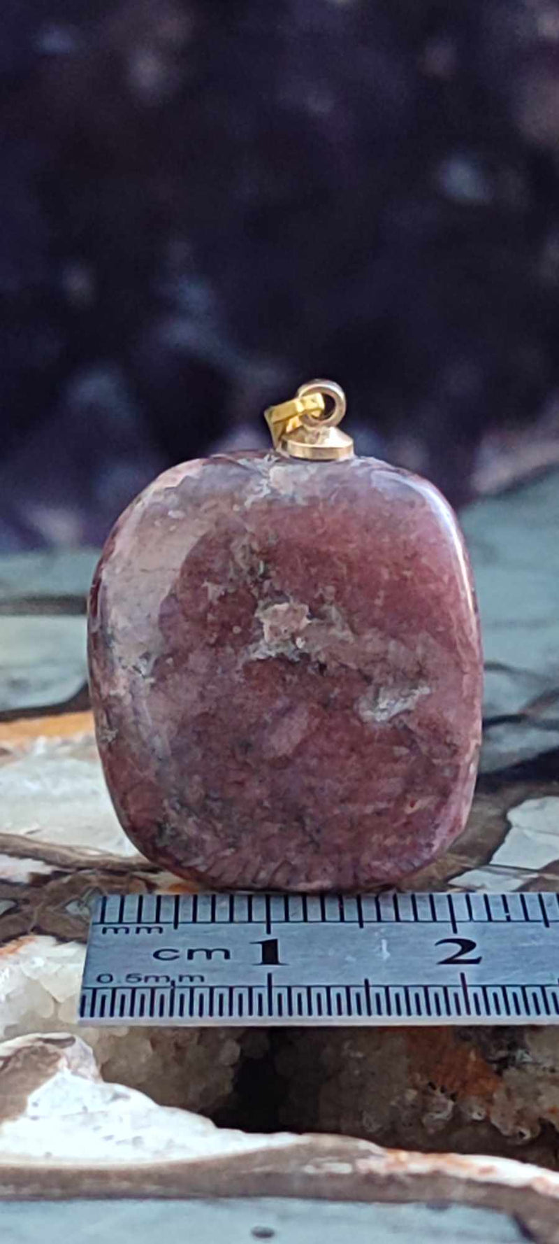 Загрузить изображение в просмотрщик галереи, Rhodonite du Pérou pendentif Grade A++++ (fourni avec cordon) Rhodonite pendentif Dans la besace du p&#39;tit Poucet (Boutique Officielle)
