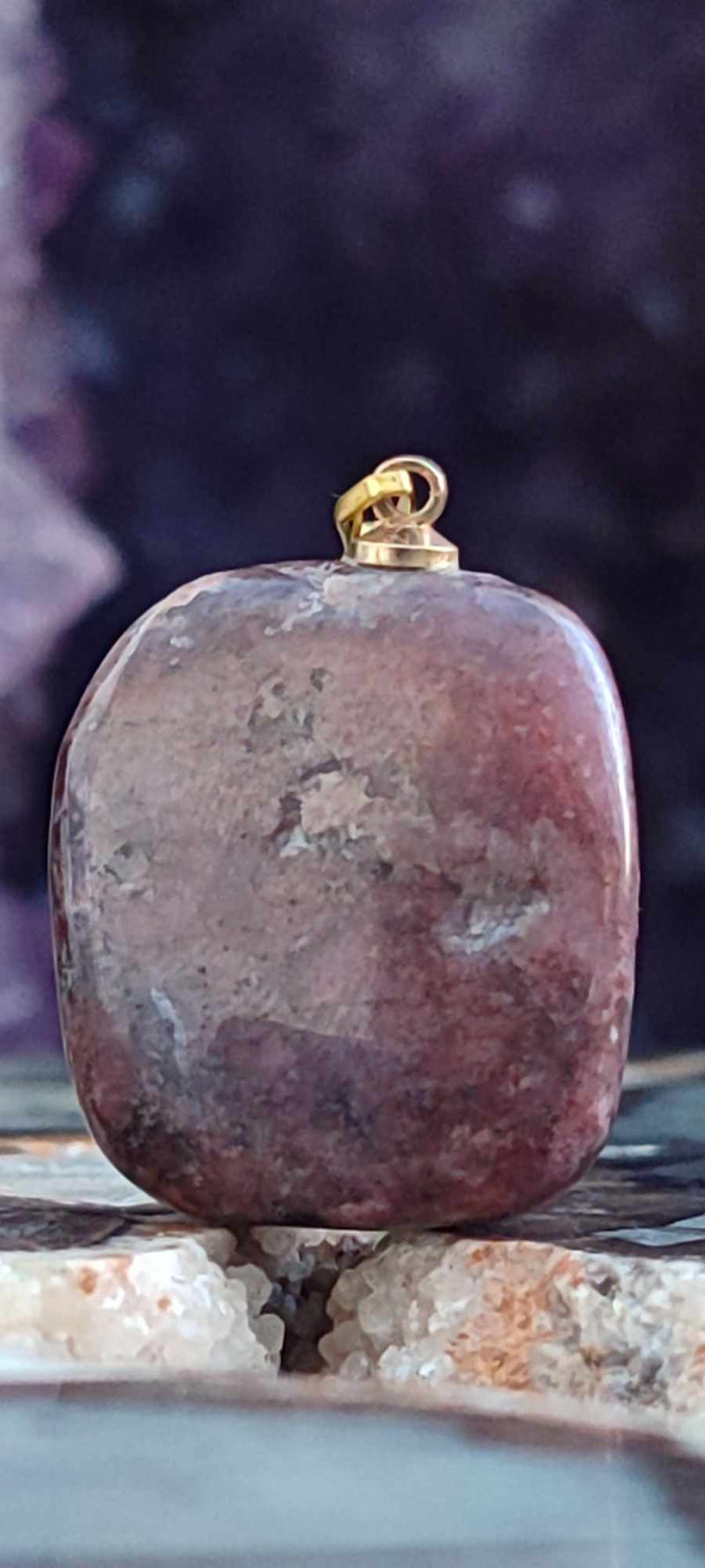 Загрузить изображение в просмотрщик галереи, Rhodonite du Pérou pendentif Grade A++++ (fourni avec cordon) Rhodonite pendentif Dans la besace du p&#39;tit Poucet (Boutique Officielle)
