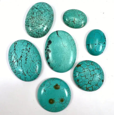 Turquoises between true and false