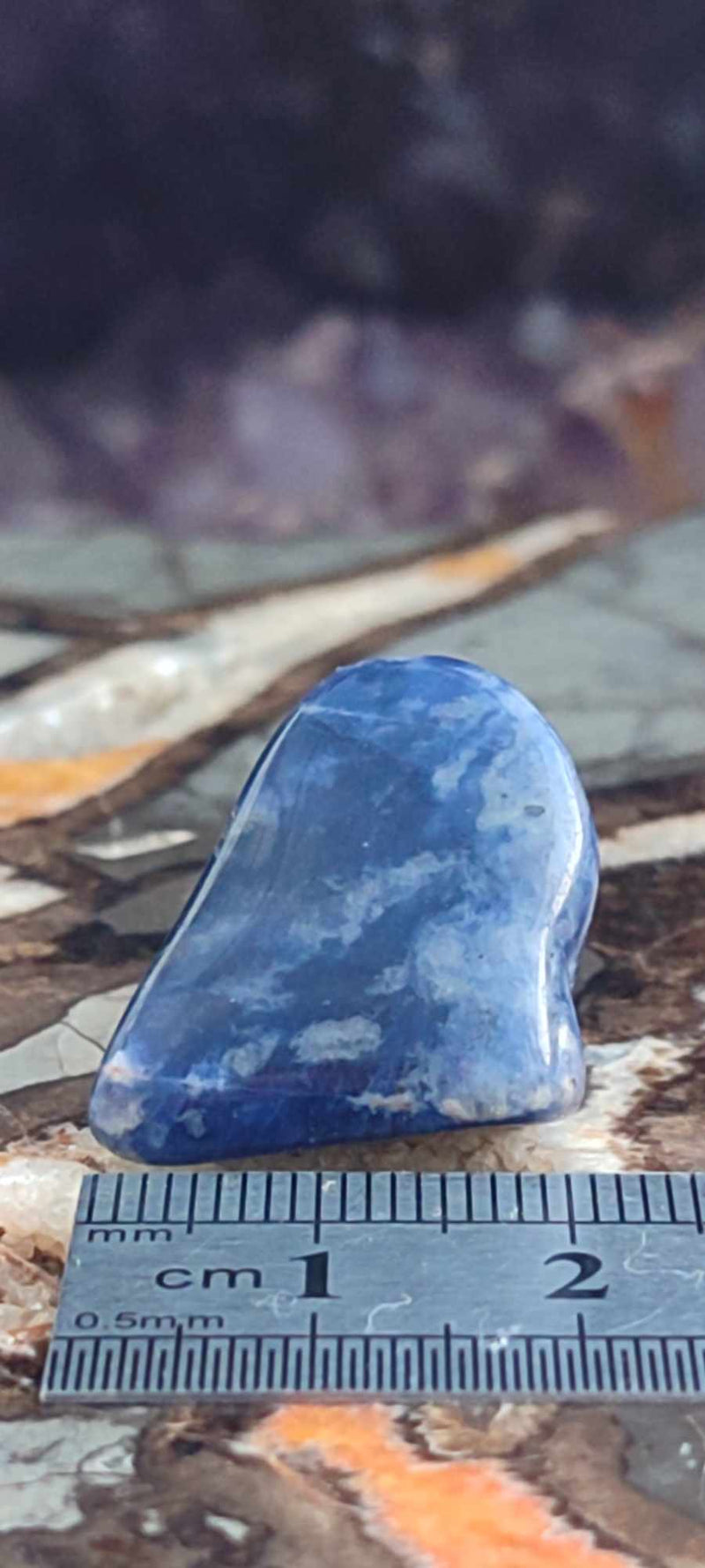 Загрузить изображение в просмотрщик галереи, Sodalite de Bolivie pierre roulée Grade &quot;Extra&quot; Sodalite pierre roulée Dans la besace du p&#39;tit Poucet (Boutique Officielle)
