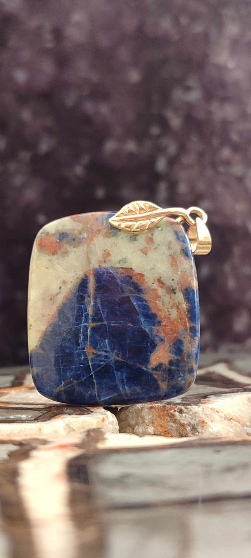 Загрузить изображение в просмотрщик галереи, Sodalite coucher de soleil du Brésil pendentif Grade A++++ &quot;Rare&quot; Sodalite coucher de soleil Sodalite/Calcite orange pendentif Dans la besace du p&#39;tit Poucet (Boutique Officielle)
