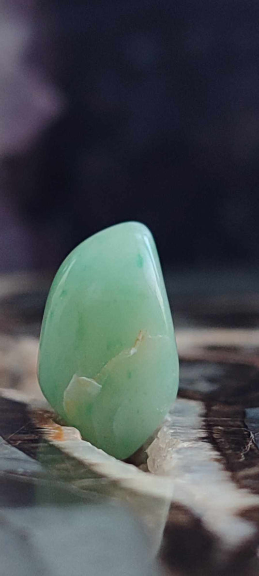 Chrysoprase du Kazakhstan pierre roulée Grade "Extra" Chrysoprase pierre roulée Dans la besace du p'tit Poucet (Boutique Officielle)