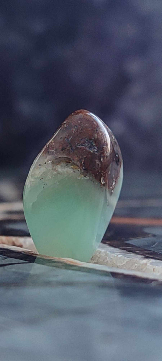 Chrysoprase du Kazakhstan pierre roulée Grade "Extra" Chrysoprase pierre roulée Dans la besace du p'tit Poucet (Boutique Officielle)