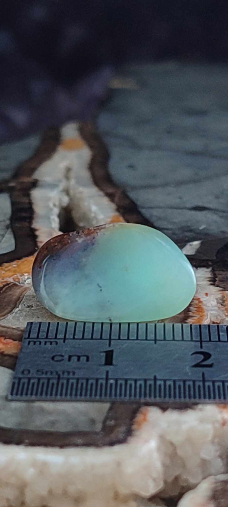 Загрузить изображение в просмотрщик галереи, Chrysoprase du Kazakhstan pierre roulée Grade &quot;Extra&quot; Chrysoprase pierre roulée Dans la besace du p&#39;tit Poucet (Boutique Officielle)
