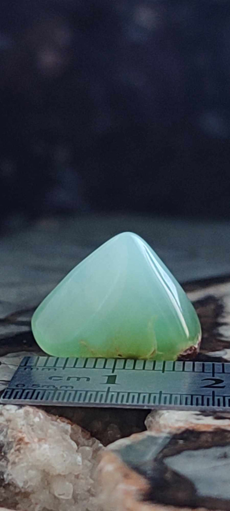 Carica immagine in Galleria Viewer, Chrysoprase du Kazakhstan pierre roulée Grade &quot;Extra&quot; Chrysoprase pierre roulée Dans la besace du p&#39;tit Poucet (Boutique Officielle)
